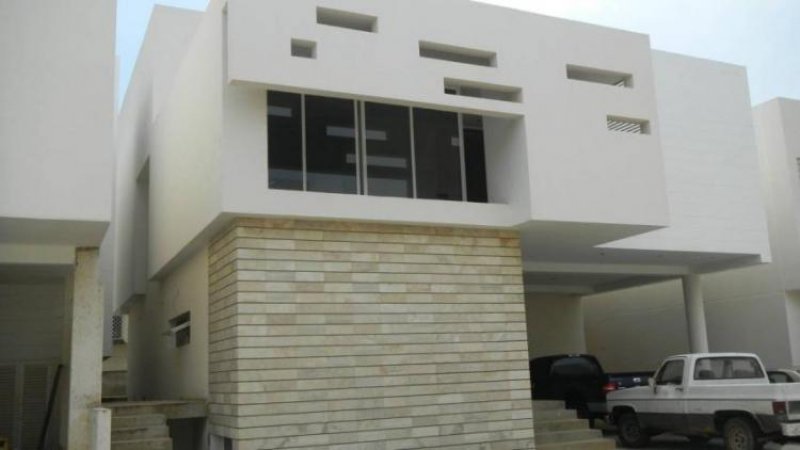 Foto Casa en Venta en Maracaibo, Zulia - BsF 9.000.000 - CAV39010 - BienesOnLine