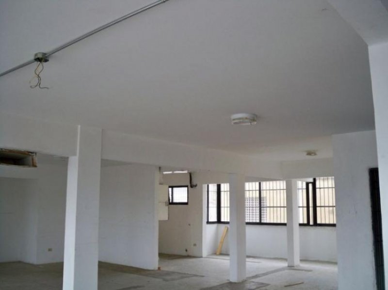 Foto Local en Venta en Maracaibo, Zulia - BsF 11.000.000 - LOV44124 - BienesOnLine