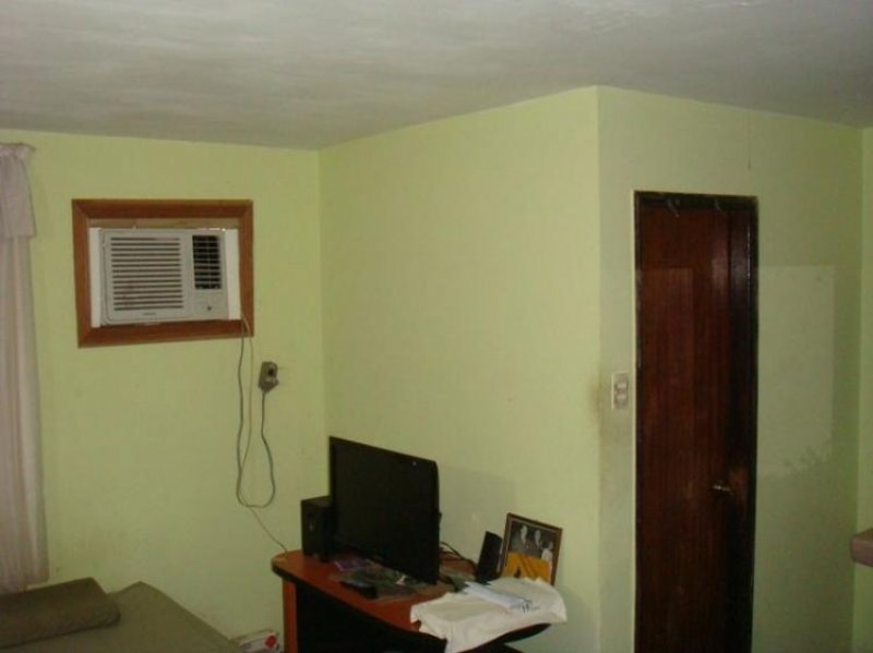 Foto Local en Venta en Maracaibo, Zulia - BsF 6.000.000 - LOV44125 - BienesOnLine