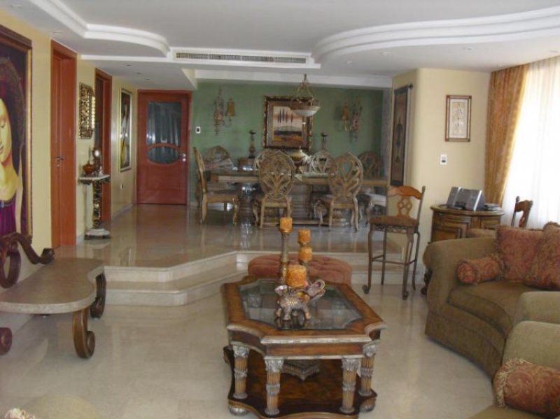 Foto Apartamento en Venta en Maracaibo, Zulia - BsF 6.500.000 - APV46600 - BienesOnLine