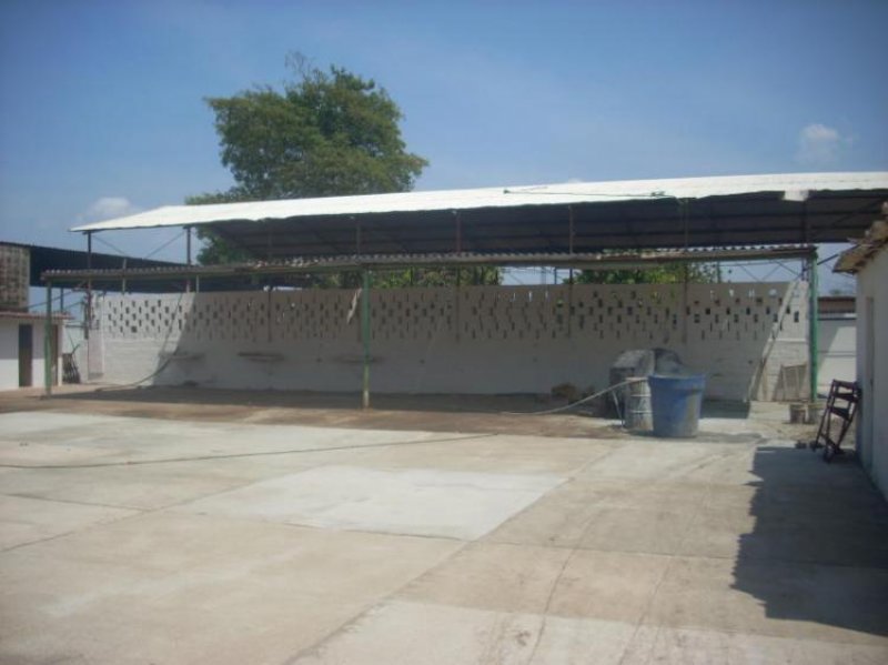 Foto Galpon en Venta en Maracaibo, Zulia - BsF 8.000.000 - GAV46778 - BienesOnLine