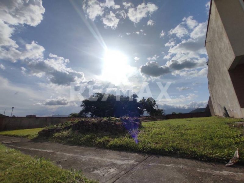 Foto Terreno en Venta en Valencia, LOMAS DEL COUNTRY GUATAPARO, Carabobo - U$D 75.000 - TEV184012 - BienesOnLine