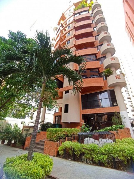 Foto Apartamento en Venta en Valencia, La trigaleña, Carabobo - U$D 74.999 - APV191877 - BienesOnLine