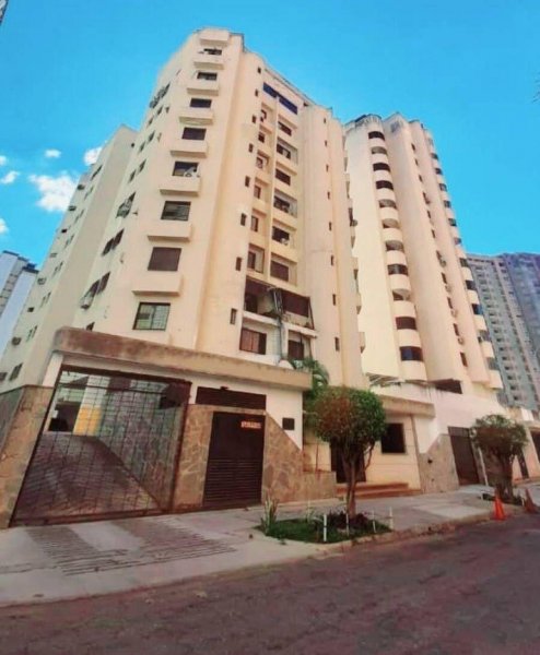 Foto Apartamento en Alquiler en Valencia, La Trigaleña, Carabobo - U$D 300 - APA191810 - BienesOnLine