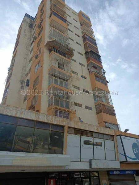 Foto Apartamento en Venta en Maracaibo, Zulia - U$D 10.500 - APV199795 - BienesOnLine