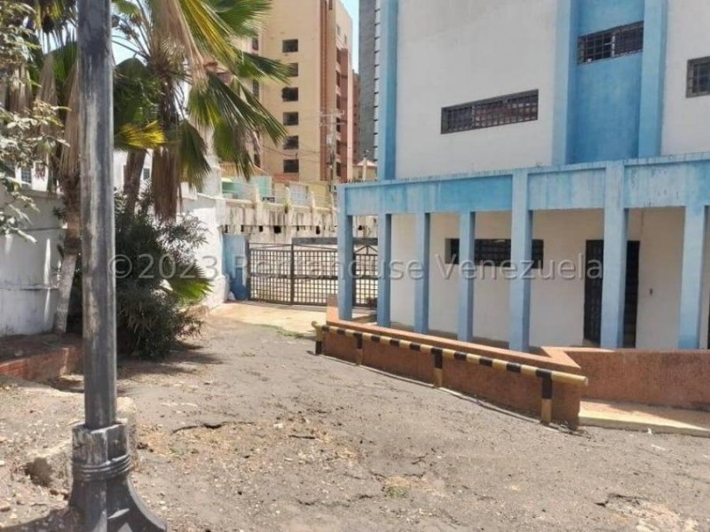 Foto Local en Venta en Maracaibo, Zulia - U$D 120.000 - LOV209306 - BienesOnLine