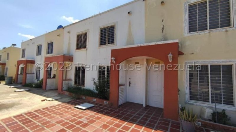 Foto Casa en Venta en Maracaibo, Zulia - U$D 15.000 - CAV199322 - BienesOnLine