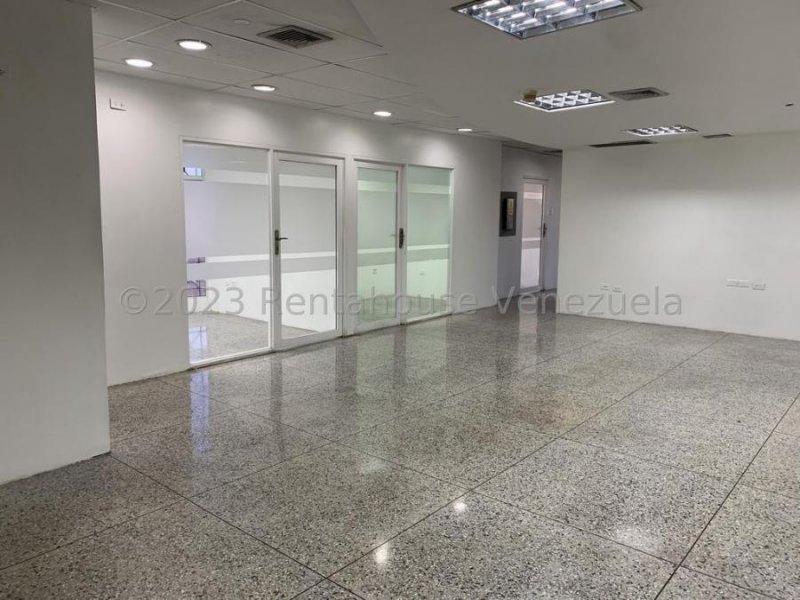 Foto Oficina en Alquiler en Maracaibo, Zulia - U$D 300 - OFA218678 - BienesOnLine