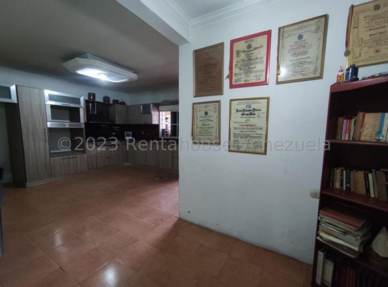 Foto Casa en Venta en Maracaibo, Zulia - U$D 18.000 - CAV217939 - BienesOnLine