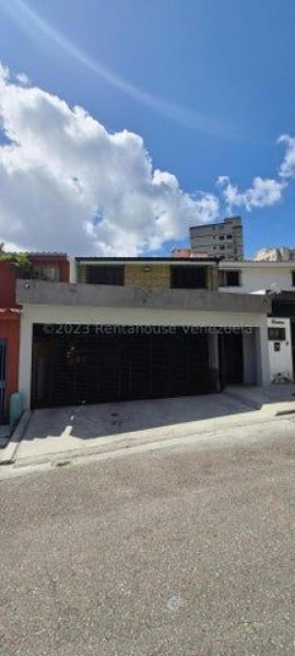 Foto Casa en Alquiler en Baruta, Municipio Baruta, La Ciudadela, Distrito Federal - U$D 2.000 - CAA201622 - BienesOnLine