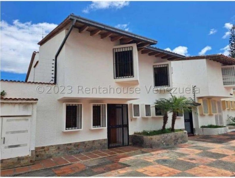 Foto Casa en Venta en Baruta, Municipio Baruta,Lomas de Prados Del Este, Distrito Federal - U$D 188.000 - CAV197419 - BienesOnLine