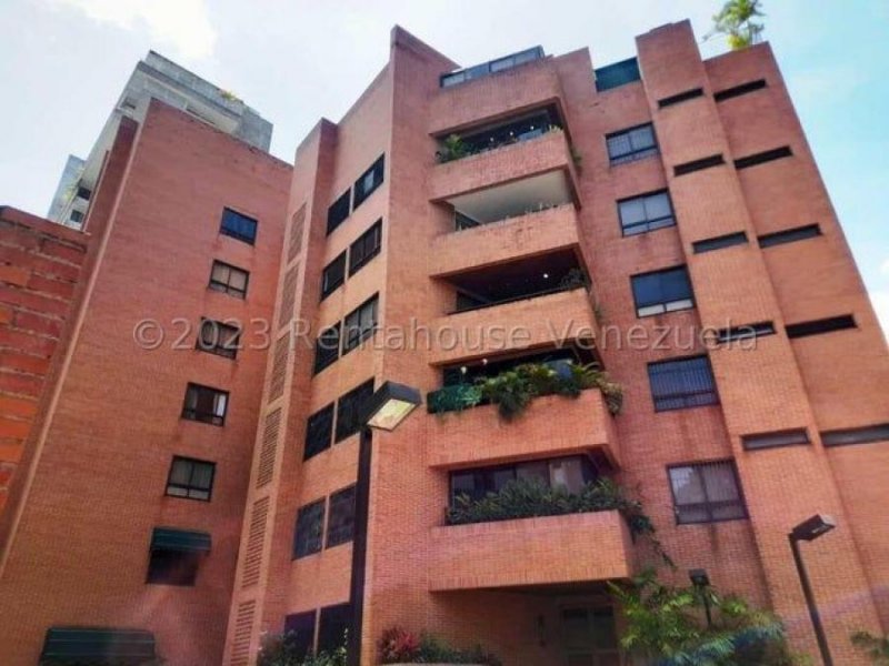 361 m2 EXCLUSIVO, ACTUALIZADO, PARRILLA, AREAS VERDES  MLS#23-29591 R A H Pablo Velozo