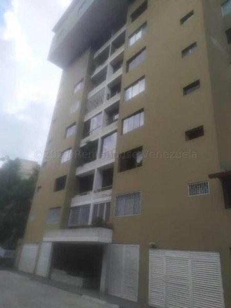 92 m2 3 HAB, 2B y 1 Est. Vigilancia, Cerca Multiples Comercios, MLS#23-12624