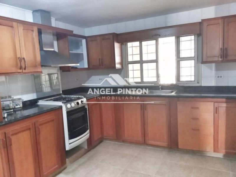 Foto Casa en Venta en EL NARANJAL, PARROQUIA Juana De Avila, Maracaibo, Zulia - U$D 17.000 - CAV222950 - BienesOnLine