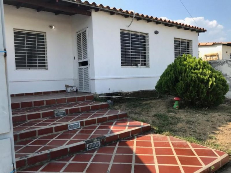 Foto Casa en Alquiler en PIEDAD NORTE, Lara - U$D 200 - CAA205731 - BienesOnLine