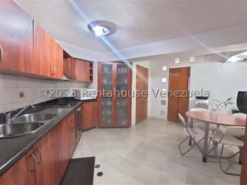 Apartamento en Venta en Girardot Maracay, Aragua