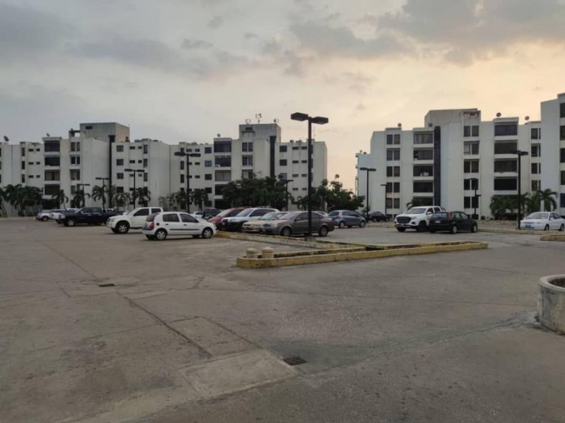 Apartamento en Alquiler en Puerto La Cruz, Anzoátegui, Venezuela, Pto. La Cru Puerto la Cruz, Anzoátegui