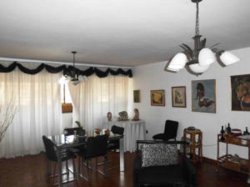 Foto Apartamento en Venta en Maracay, Aragua - BsF 4.500.000 - APV58776 - BienesOnLine