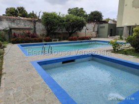 Agua Blanca Apartamento en venta  Valencia Carabobo Desiree  Castillo Rentahouse 25-20531