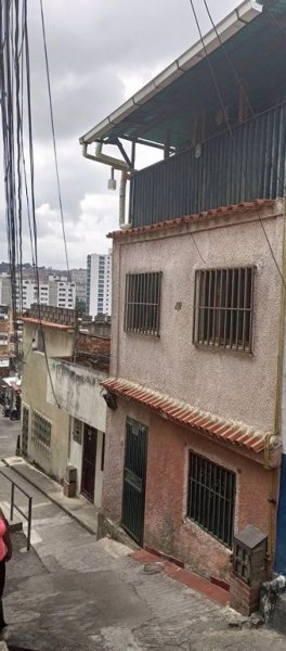 AGUA SALUD, CASA MULTIFAMILIAR EN VENTA