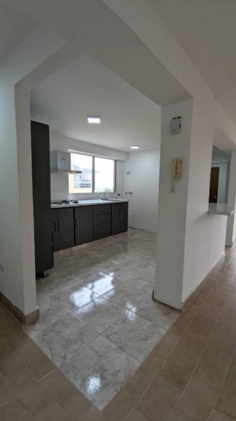 Foto Apartamento en Venta en Barquisimeto, Lara - U$D 50.000 - APV185323 - BienesOnLine