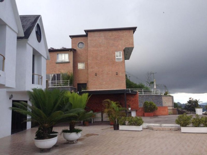 Foto Casa en Venta en Oripoto, El Hatillo, Distrito Federal - U$D 300.000 - CAV233543 - BienesOnLine