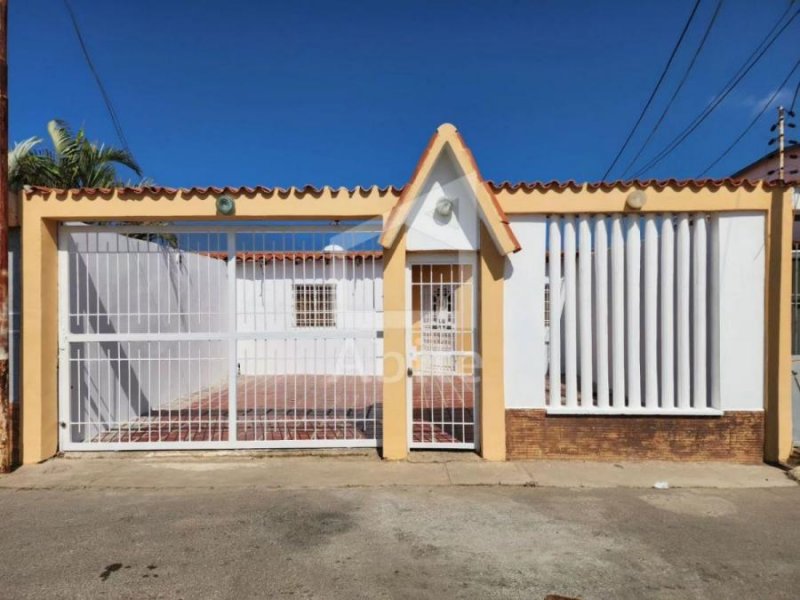 Casa en Alquiler en  Punto Fijo, Falcón