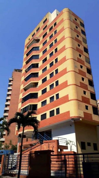 Apartamento en Alquiler en La Trigaleña Valencia, Carabobo