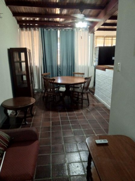 Apartamento en Alquiler en Parroquia Madre Maria de San jose Maracay, Aragua