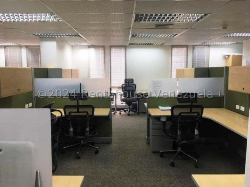 Foto Oficina en Alquiler en Maracaibo, Zulia - U$D 2.200 - OFA237023 - BienesOnLine