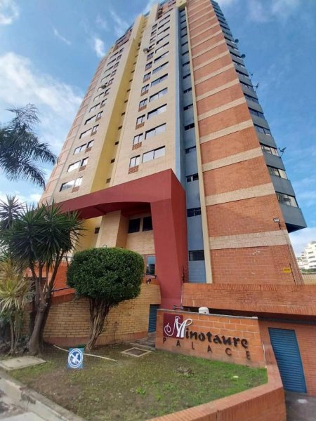 Apartamento en Alquiler en Los Mangos Valencia, Carabobo