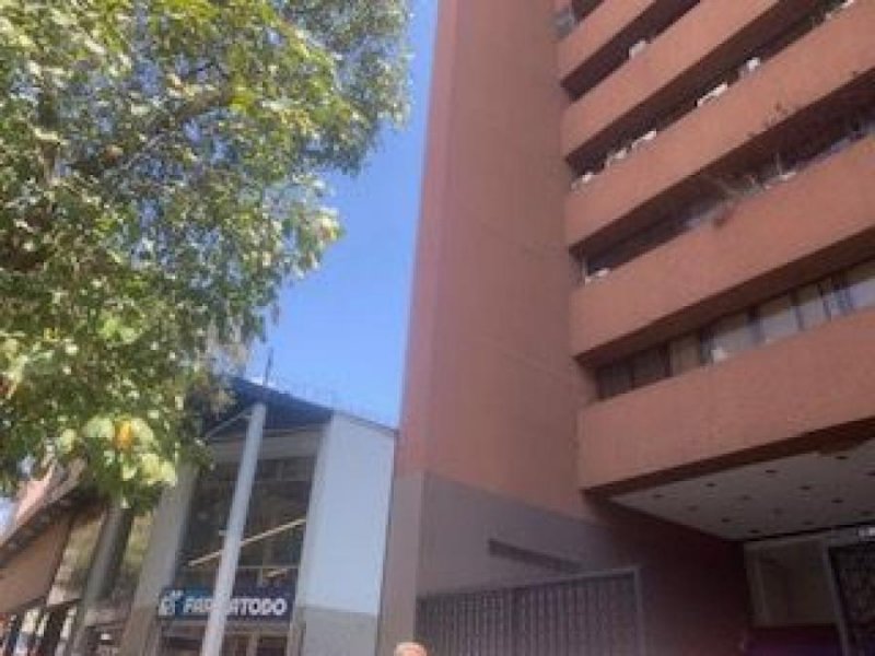 Foto Local en Alquiler en El Recreo, Caracas, Distrito Federal - U$D 550 - LOA228636 - BienesOnLine