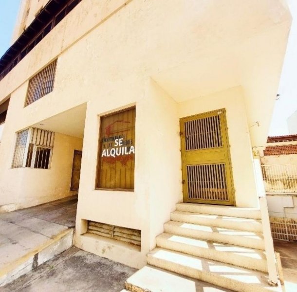 Foto Local en Alquiler en PUERTO LACRUZ, Juan Antonio Sotillo, Anzoátegui - U$D 150 - LOA167292 - BienesOnLine