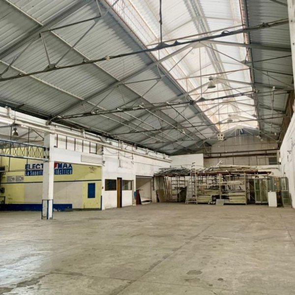 Alquiler/Venta de Galpón industrial en Boleíta