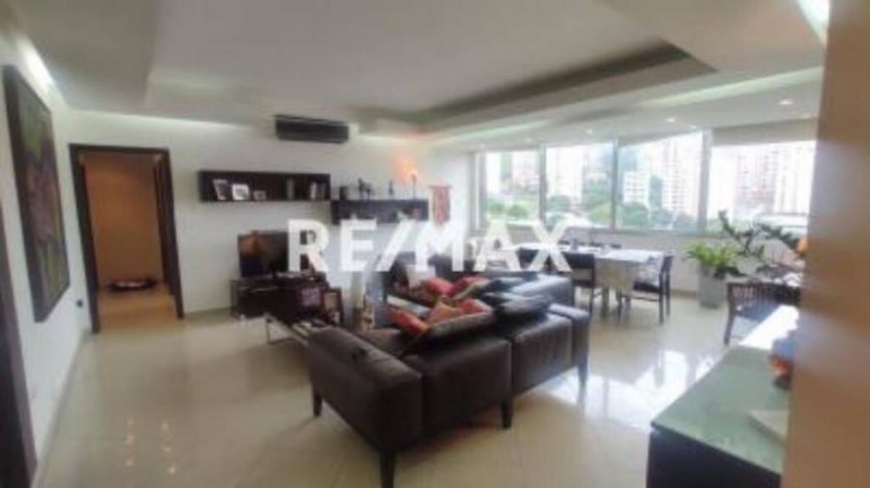 Foto Apartamento en Alquiler en Valencia, Carabobo - U$D 1.000 - APA202753 - BienesOnLine