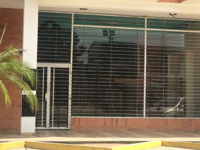 Foto Local en Alquiler en Ciudad Bolívar, Bolívar - U$D 250 - LOA150147 - BienesOnLine