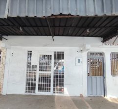 Alquilo Local Comercial en Unare II