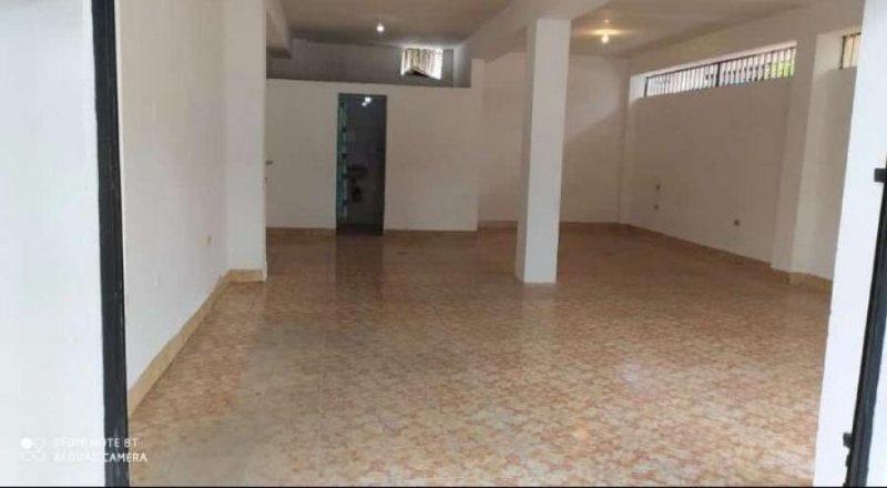 Foto Local en Alquiler en Piñonal Maracay Edo Aragua, GIRARDOT, Aragua - U$D 200 - LOA178378 - BienesOnLine