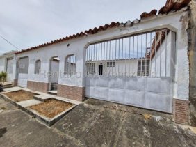 Amplia casa en venta Cagua, edo. Aragua