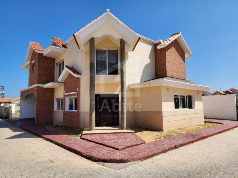 Foto Casa en Venta en Punto Fijo, Falcón - U$D 80.000 - CAV217784 - BienesOnLine