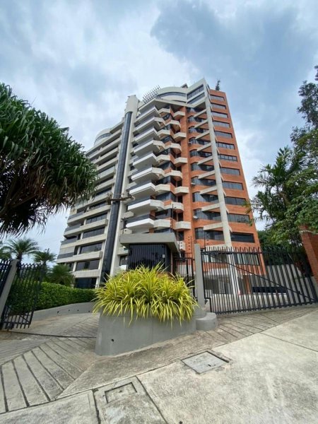 Apartamento en Alquiler en San José Valencia, Carabobo