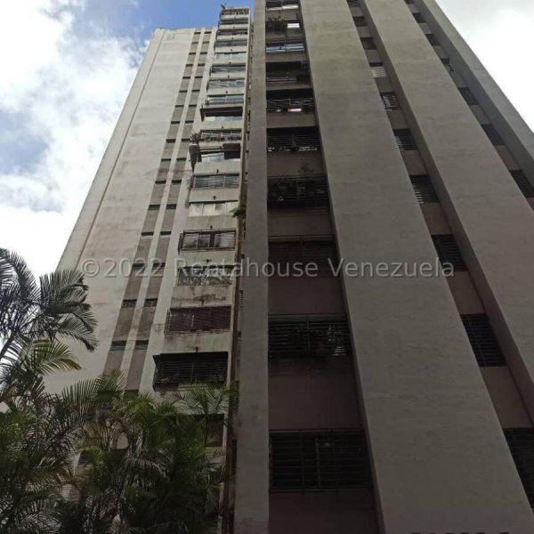 Foto Apartamento en Venta en La Rosaleda, San Antonio de Los Altos, Miranda - U$D 33.000 - APV177427 - BienesOnLine