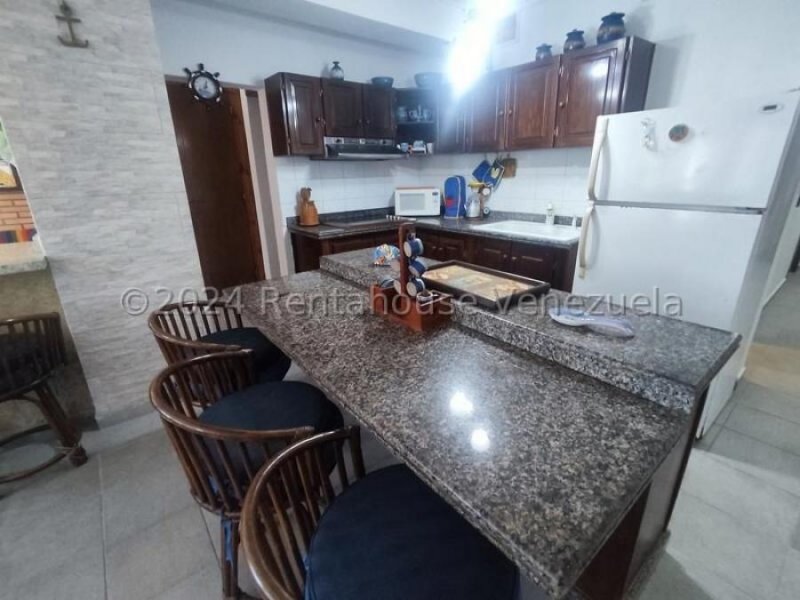 Apartamento (1 Nivel) en Venta en Tucacas, Falcon MLS #25-3866 GR