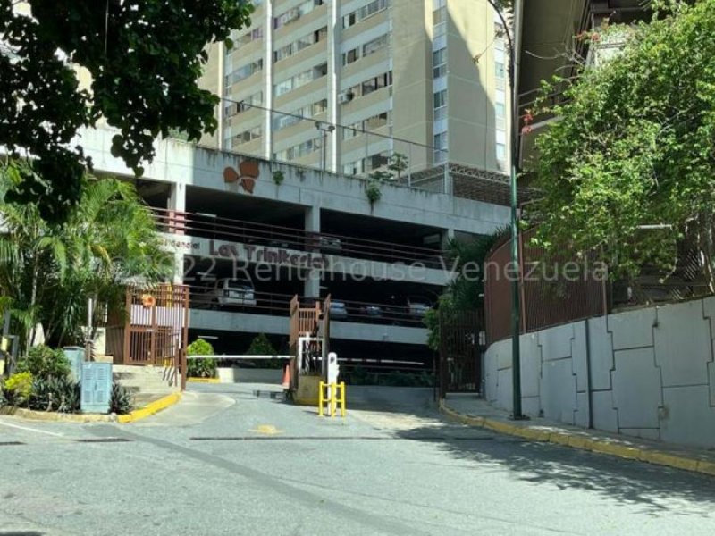 Apartamento 80m2 Remodelado y Amblado Vendo MLS#23-16649 RAH PV