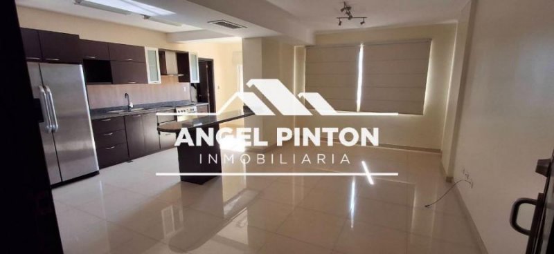 APARTAMENTO ALQUILER AV BELLA VISTA MARACAIBO API 6803 