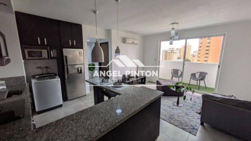APARTAMENTO ALQUILER AV CECILIO ACOSTA COSTA TAORMINA MARACAIBO API 7135