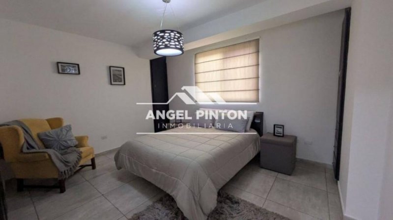 APARTAMENTO ALQUILER AV CECILIO ACOSTA COSTA TAORMINA MARACAIBO API 7135