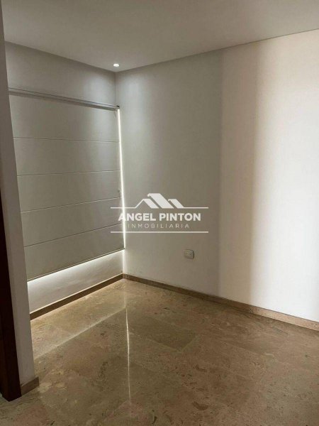 Foto Apartamento en Alquiler en Este, Maracaibo, Zulia - U$D 550 - APA232681 - BienesOnLine