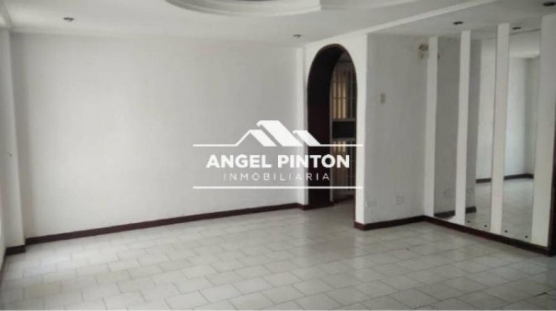 Foto Apartamento en Alquiler en Maracaibo, Zulia - U$D 170 - APA240360 - BienesOnLine