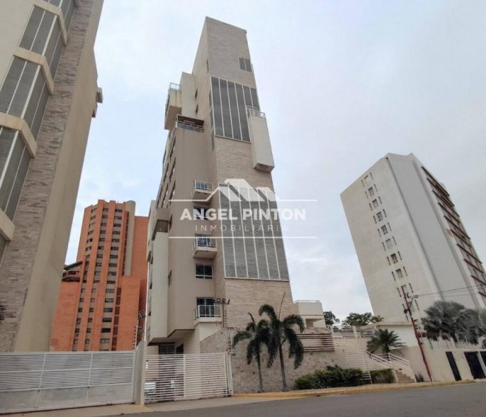 Apartamento en Alquiler en Olegario Villalobos Maracaibo, Zulia